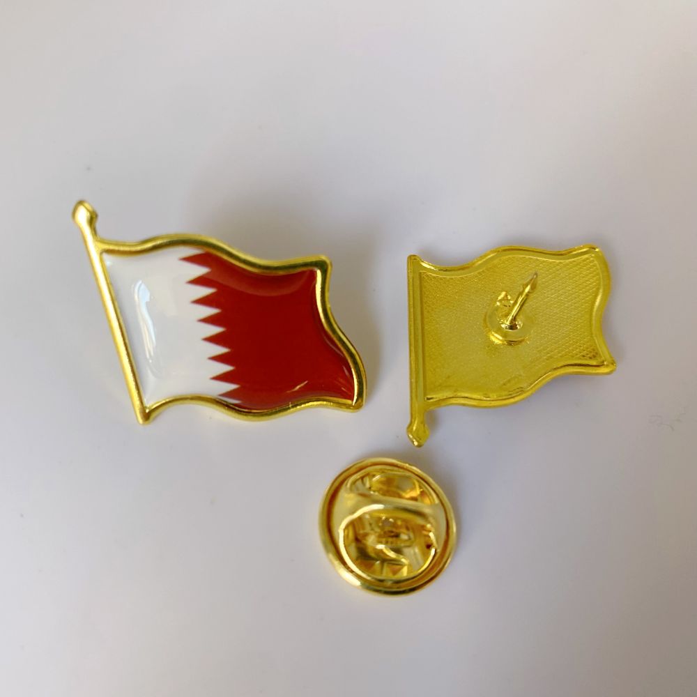 Qatar Flag Lapel Pin - Enamel  - огляд і ціна Women Fashion Qatar