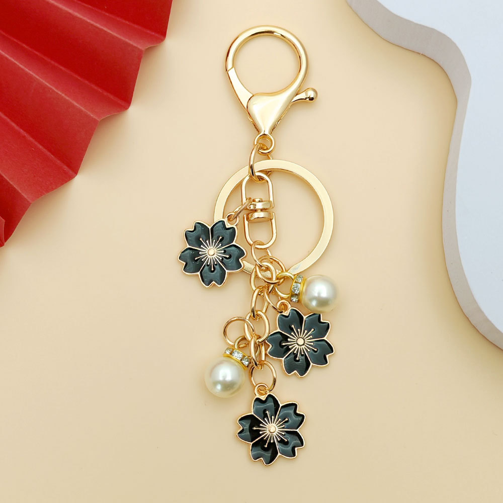 Pearl Keychain Charm Cute Chic - огляд і ціна Women'S Ysl Fashion
