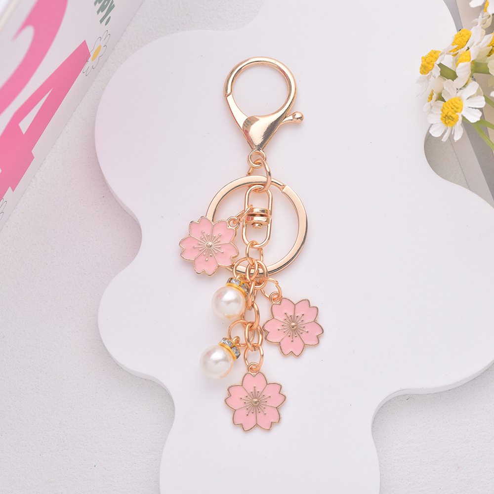 Pearl Keychain Charm Cute Chic - огляд і ціна Women'S Ysl Fashion